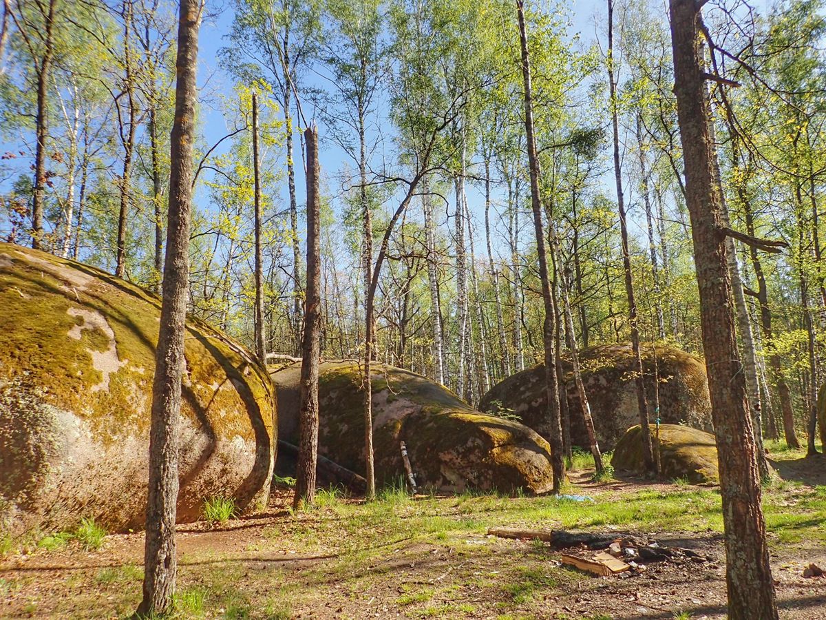 Каменное село