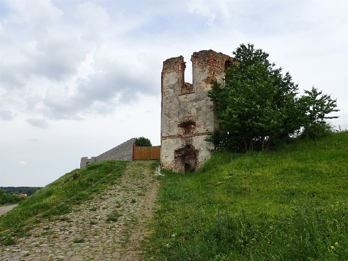 Charlengovo Castle