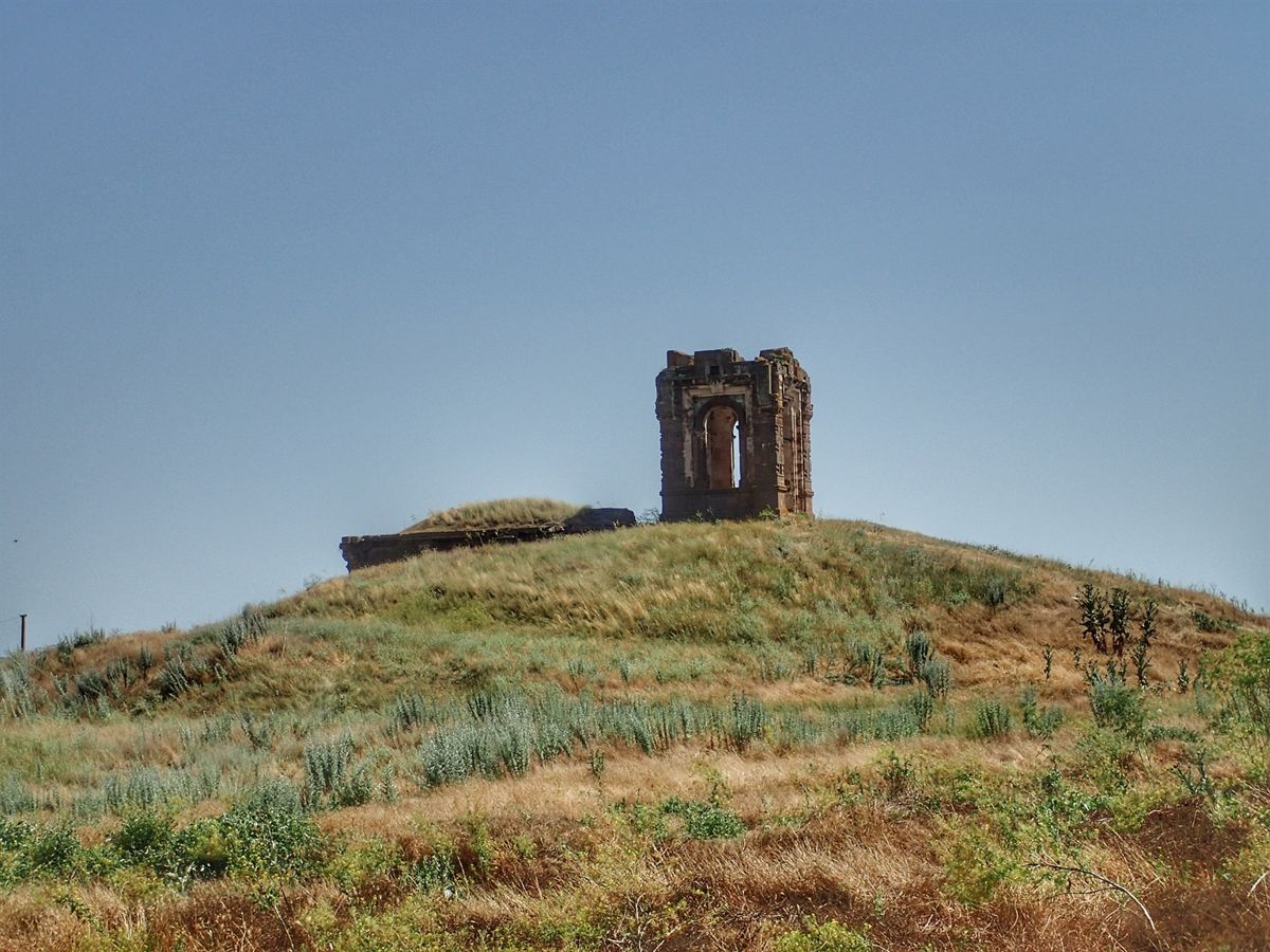 Falz Fein Crypt