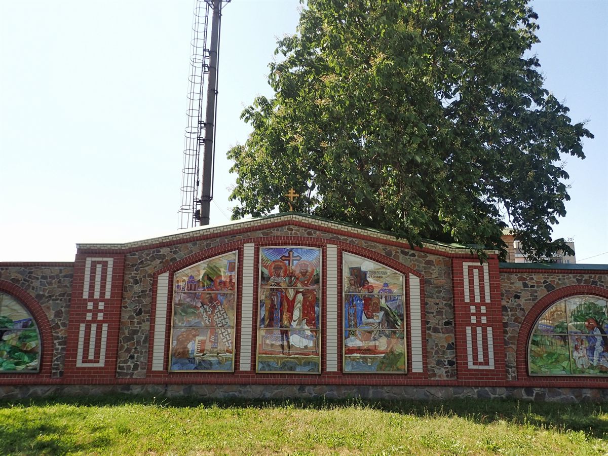 Храм святых апостолов Петра и Павла в Тальном