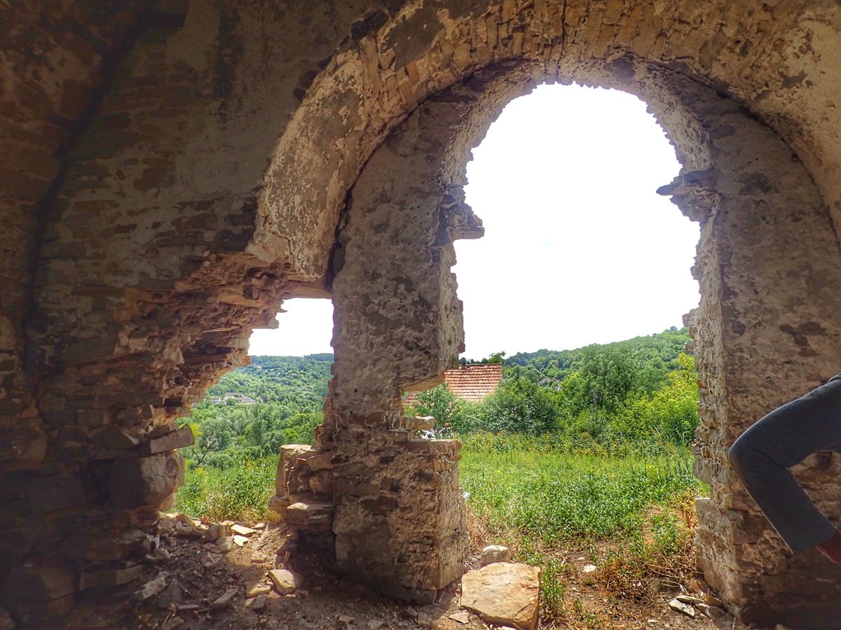 Ozariensky Castle