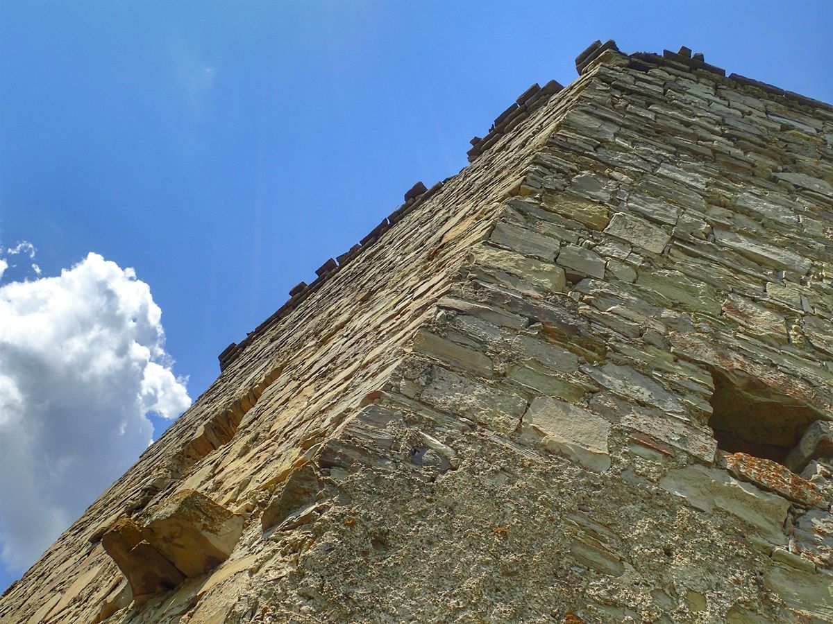 Kurdryntsi Castle