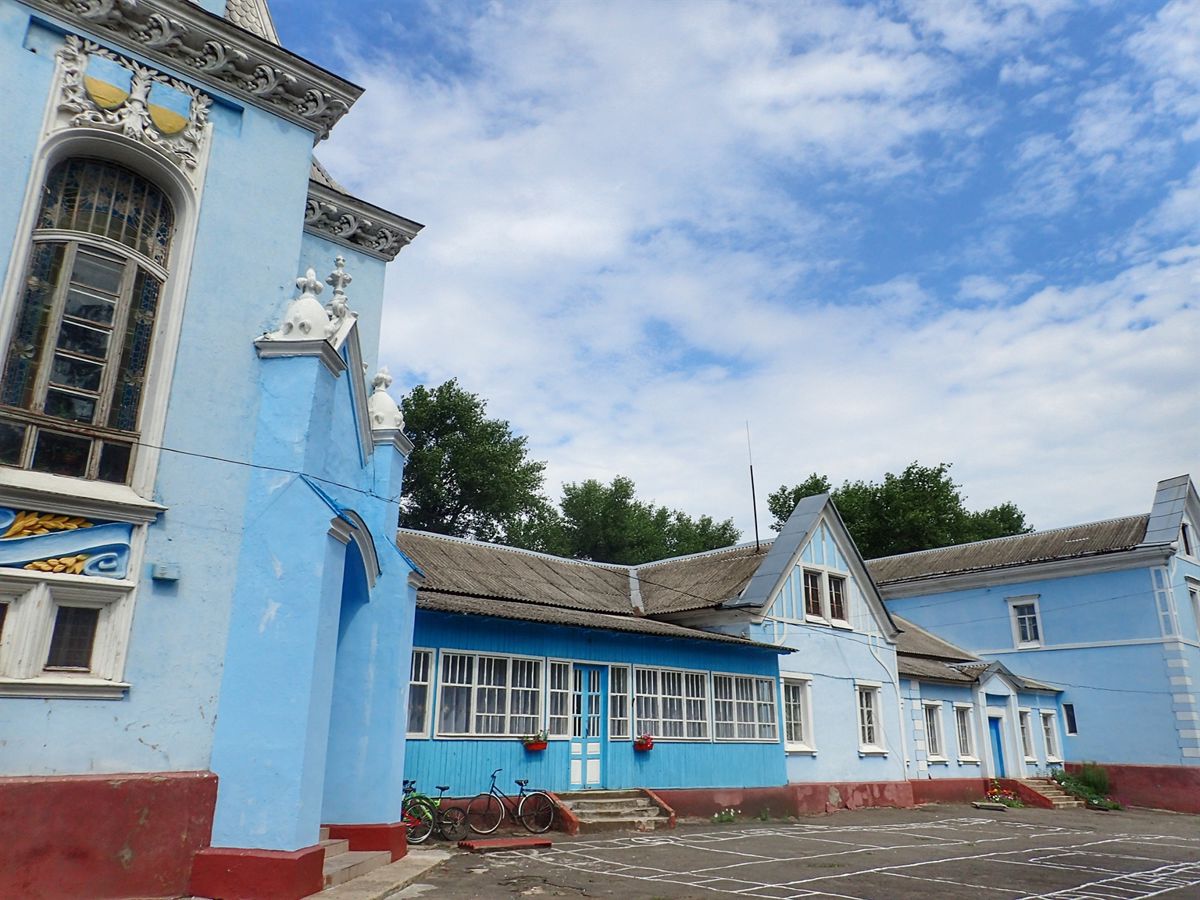 Kurys Palace