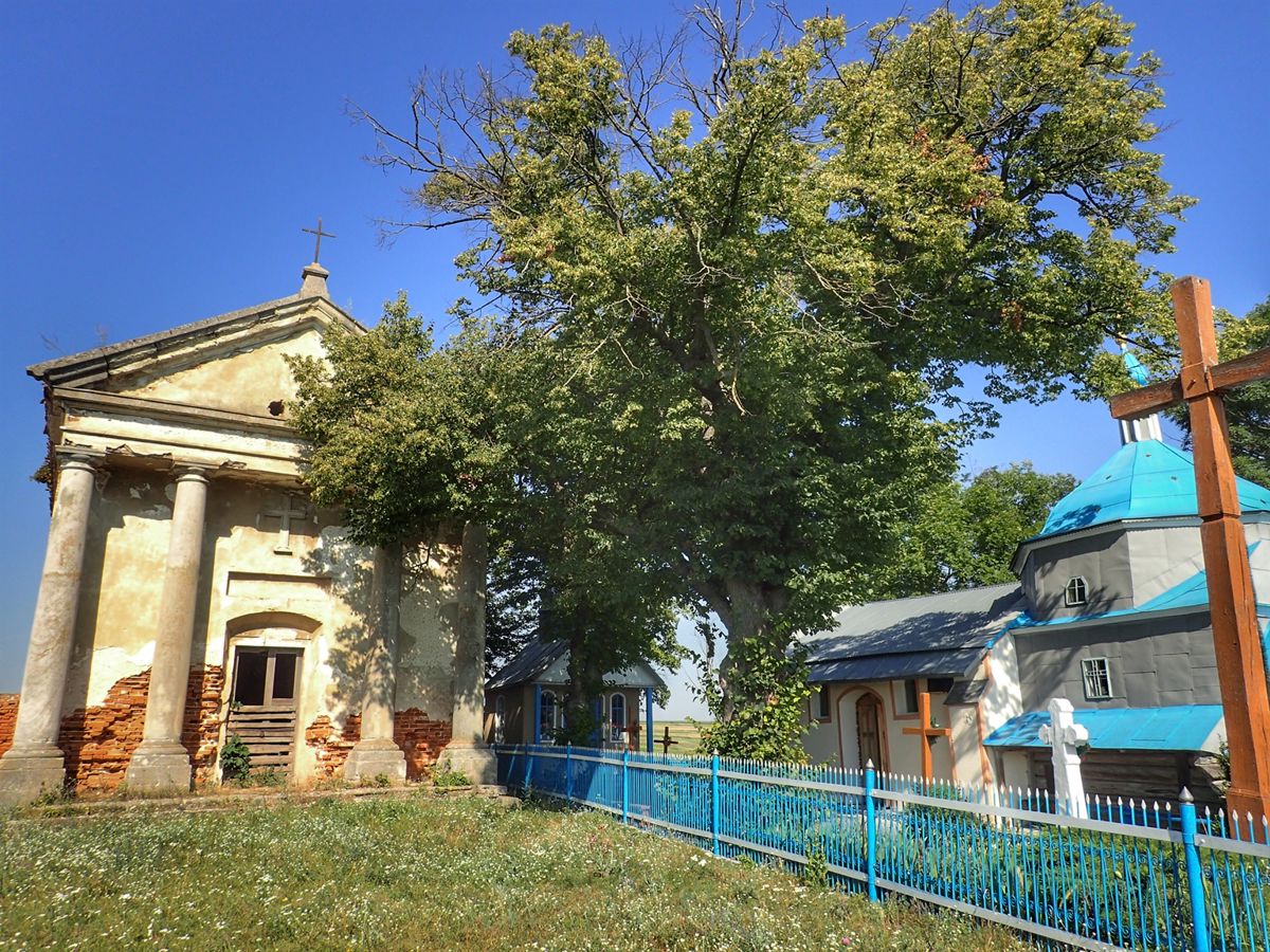 Castle and Church in Vysichka