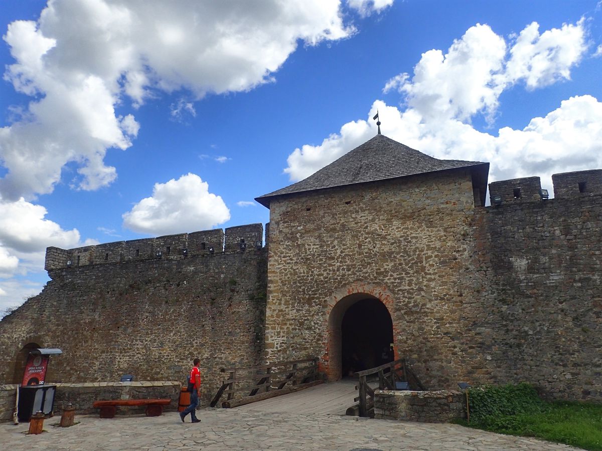 Khotyn Castle