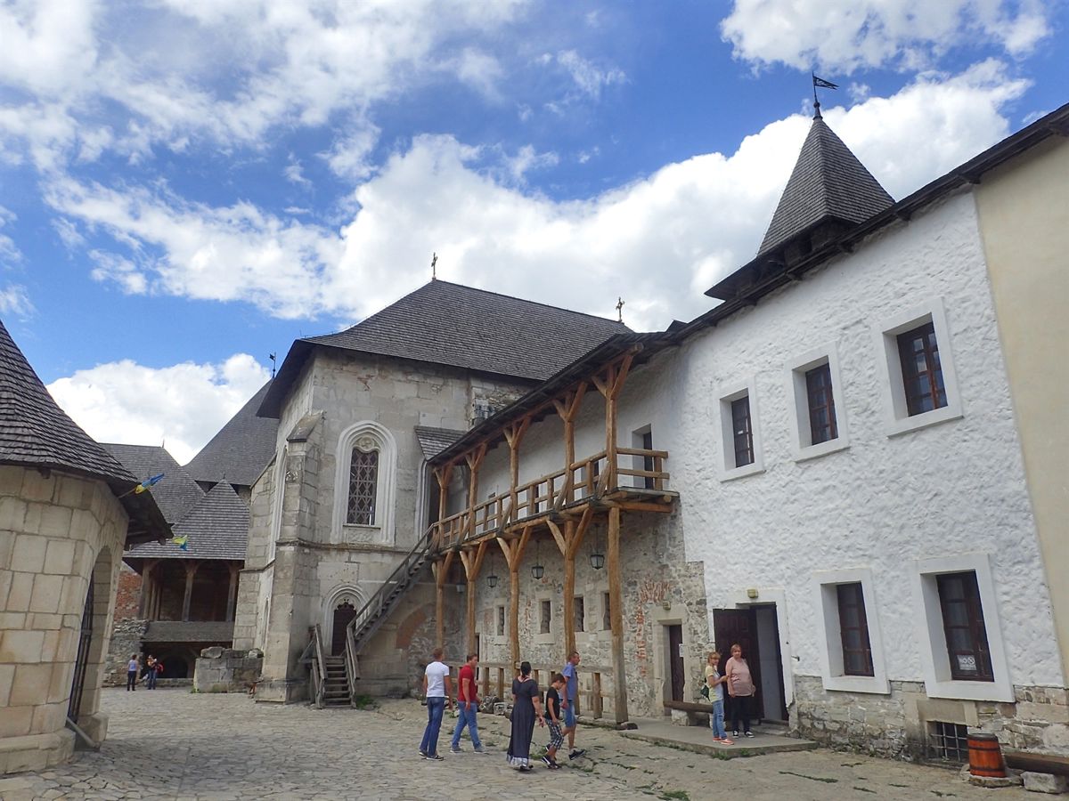 Khotyn Castle
