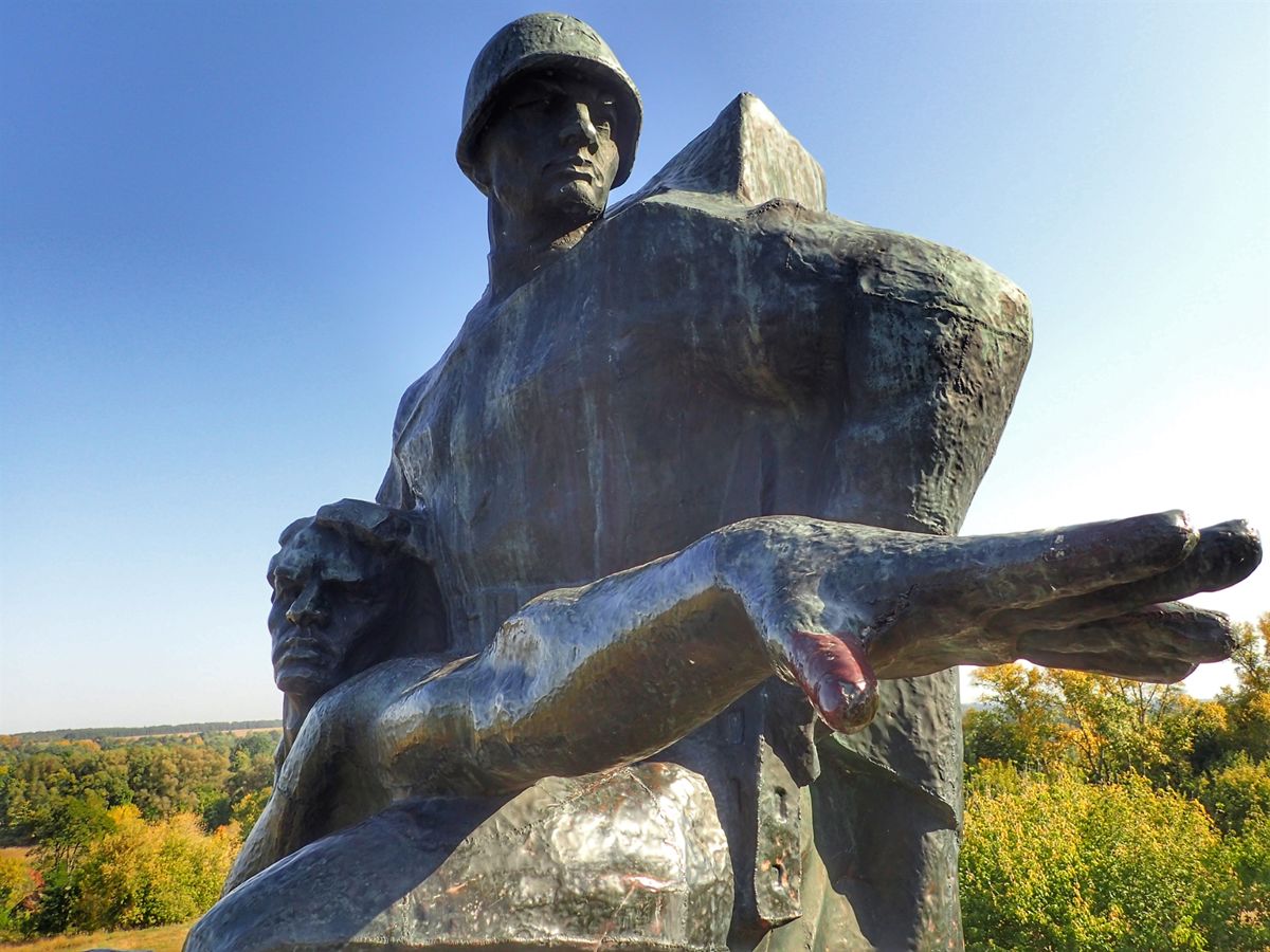  Terny Memorial